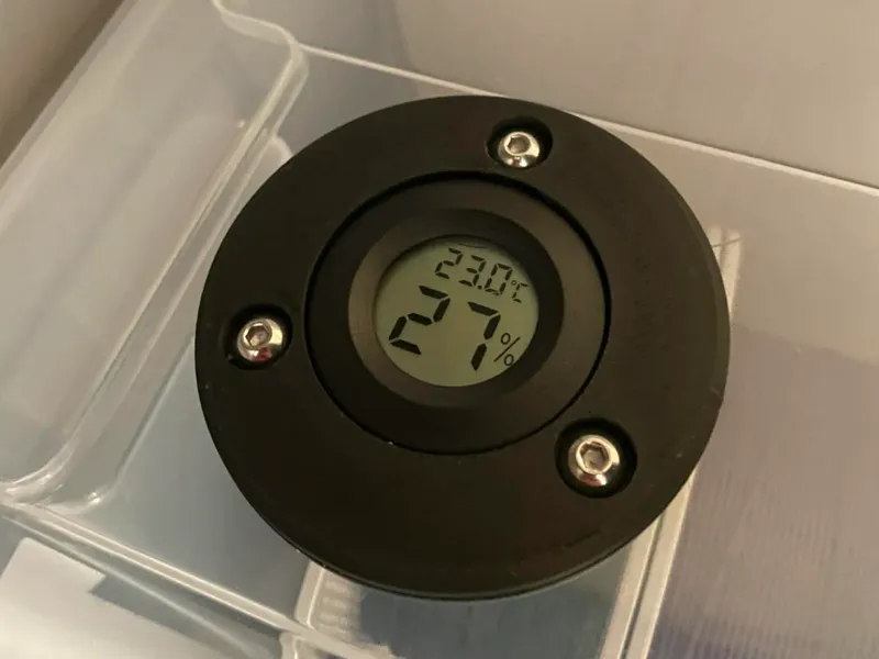 Thermometer & Hygrometer Mount – Screw Fix Holder