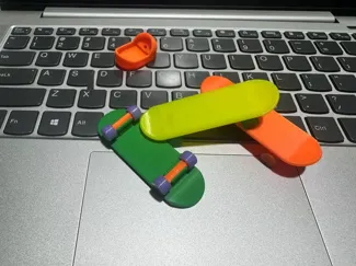 滑板