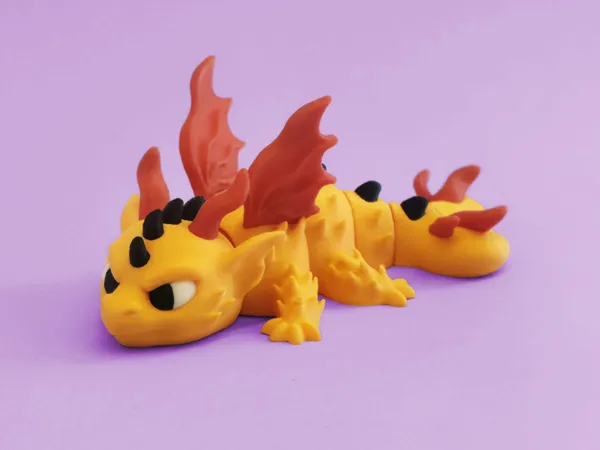 Фигурка Fire Dragon с артикулирано тяло