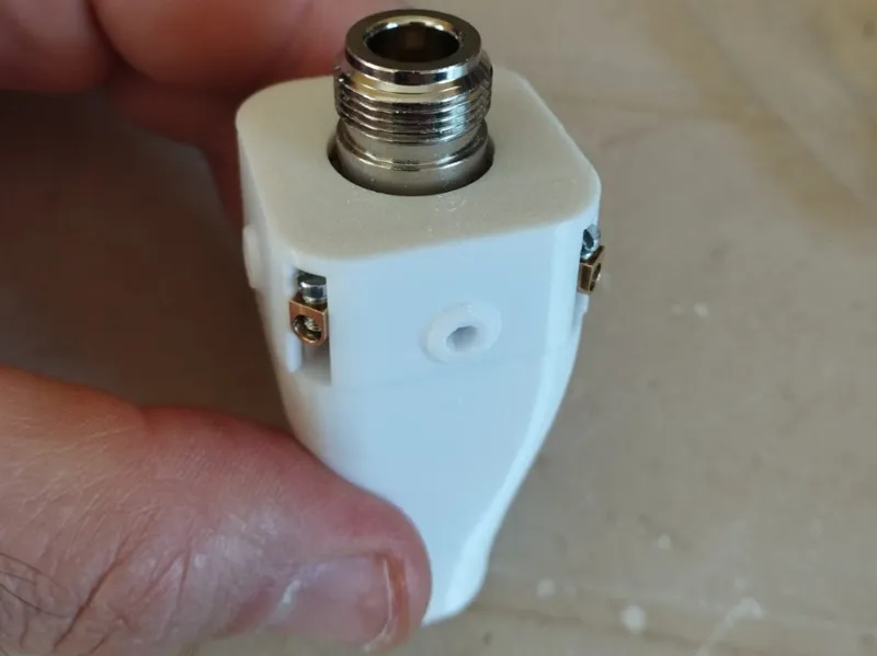 N Connector female panel holder for tube 20mm