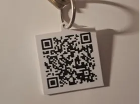 Scan Me QR Keychain – Surprise Prank