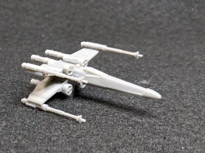 X-Wing - vertical with tree supports