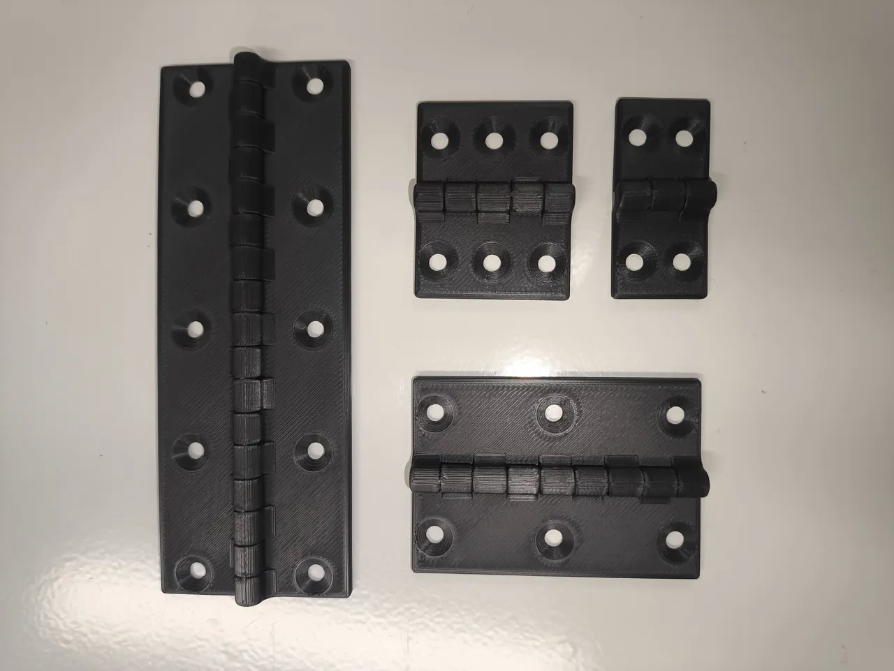 Multi Size Hinges view 3
