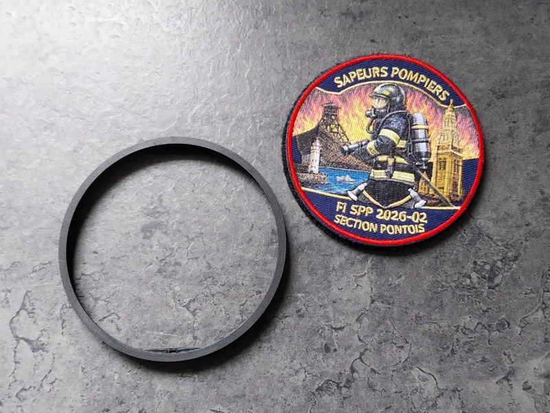 Support d'écusson 8cm aimanté