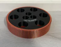 Untere Seite mit flachen Rillen