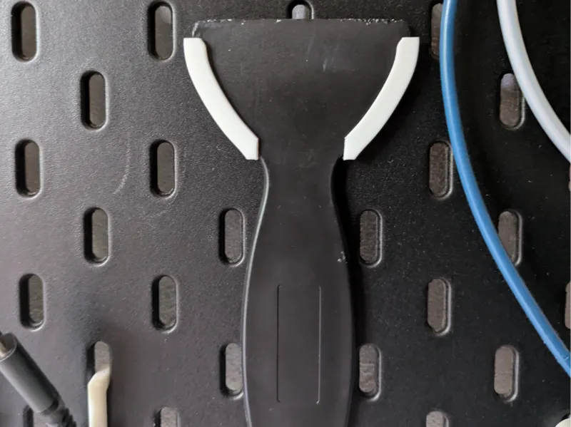 Skadis Cheap Scraper Holder