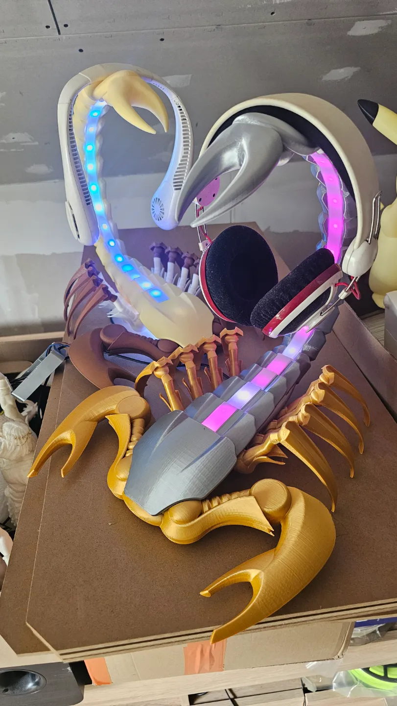 Scorpion Headphone LED Stand view 2