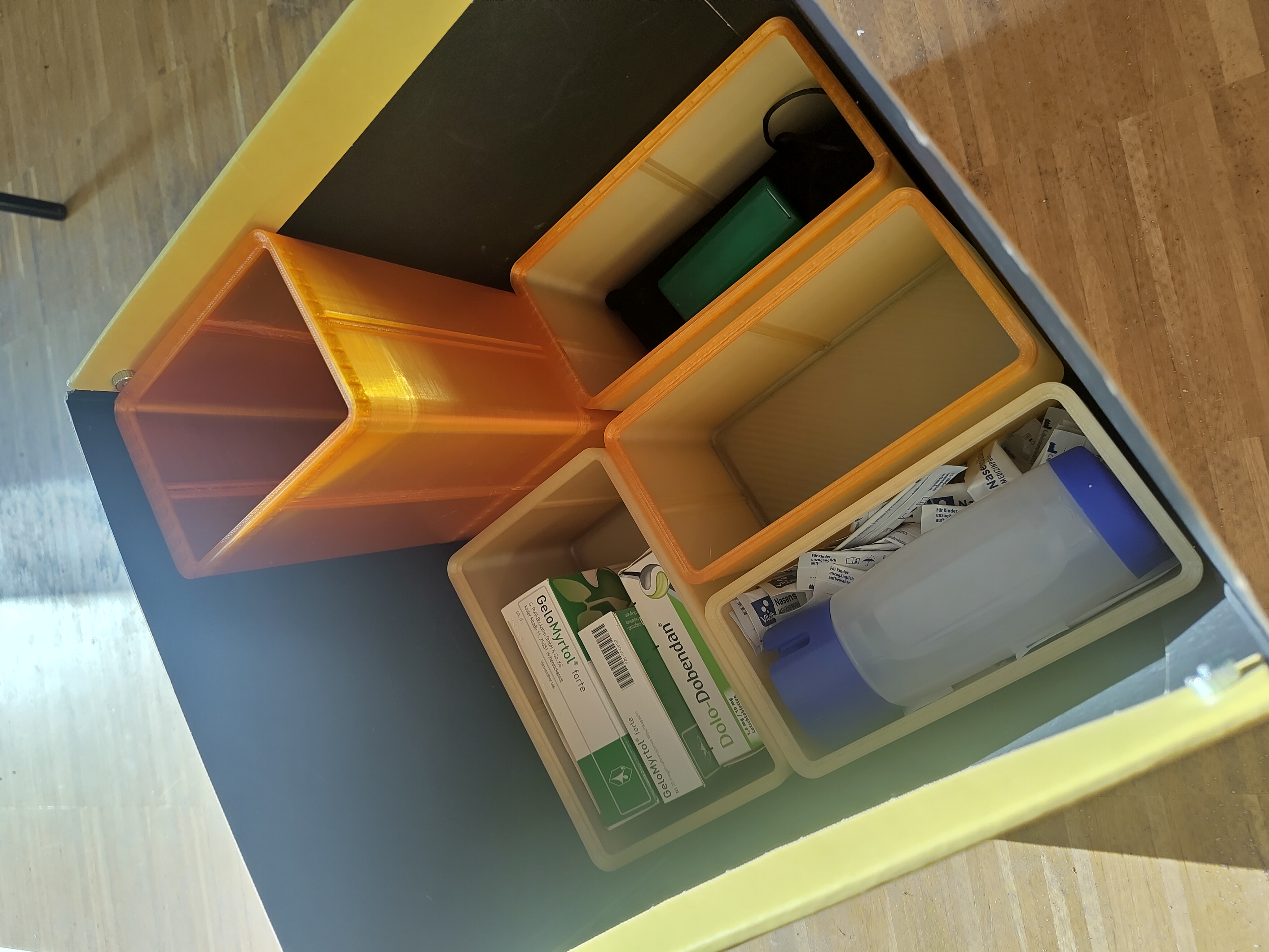 Miniatura 28 do modelo 3D Parametric Stackable Box