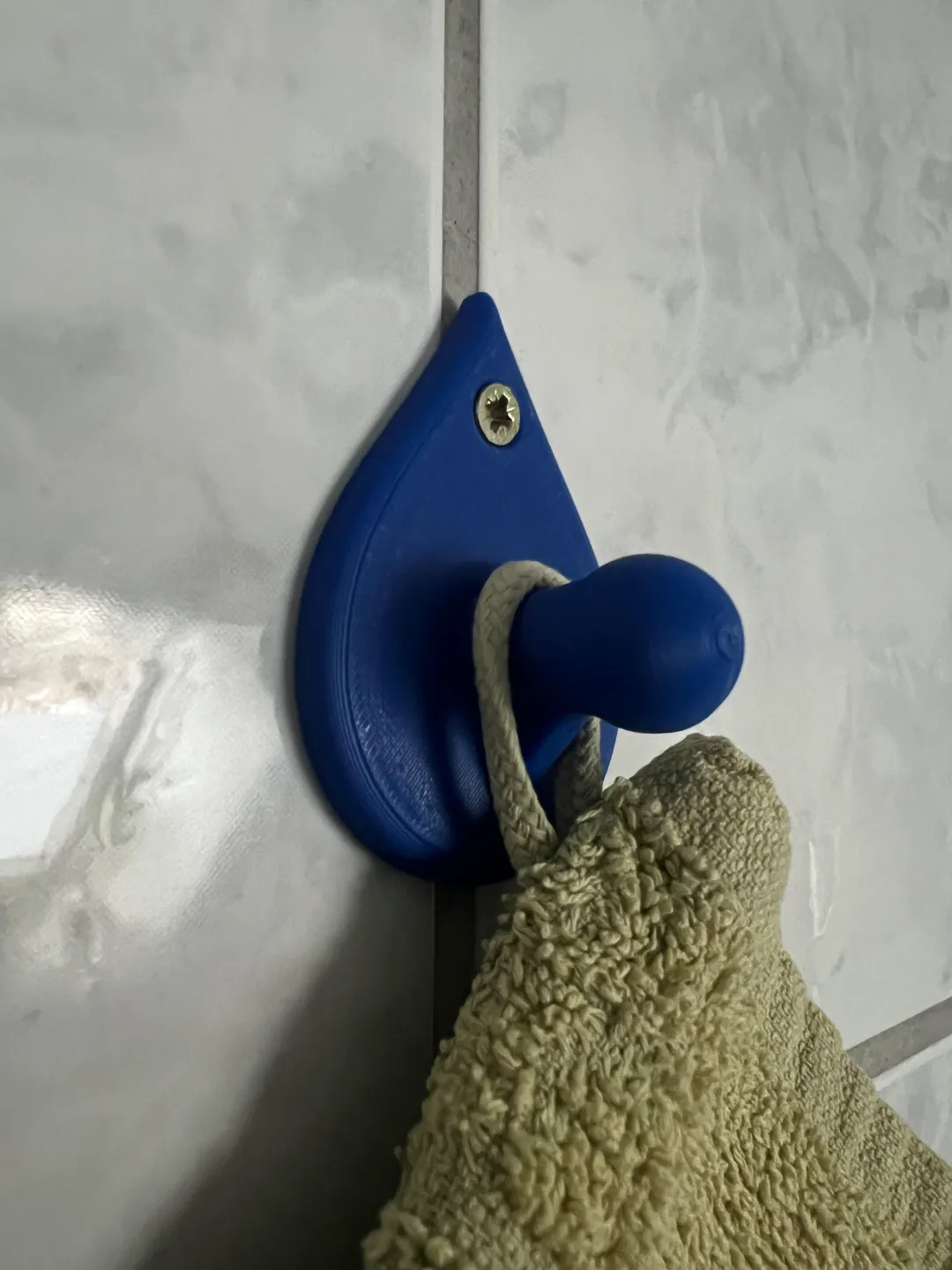 Crochet à serviette goutte d'eau