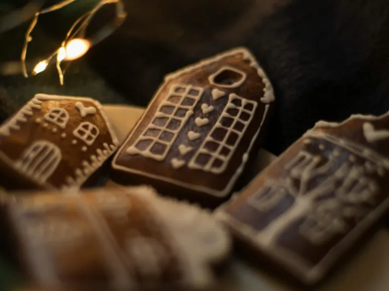 Gingerbread house cookie cutters