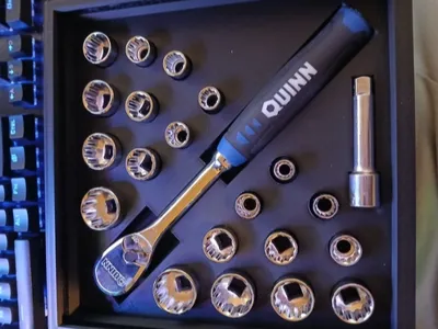 3/8" Ratchet and socket box