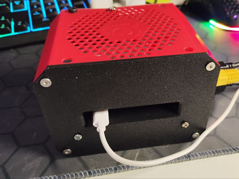Raspberry Pi 4 &  Pi 5 Case with ssd