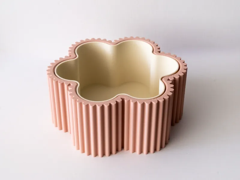 Ribbed Flower Shaped Box / Tray