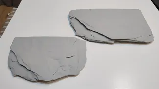 Rock shelf for terrarium