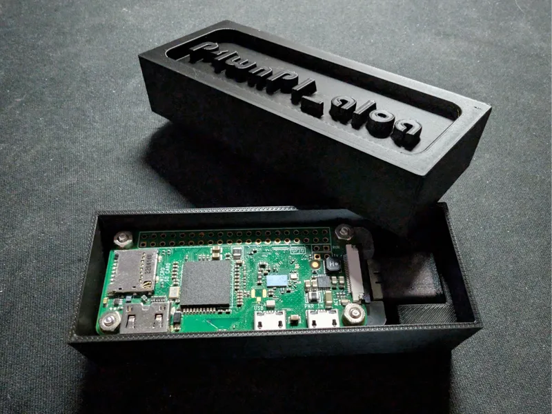 Raspberry Pi Zero W + USB dongle ext. Storage Box