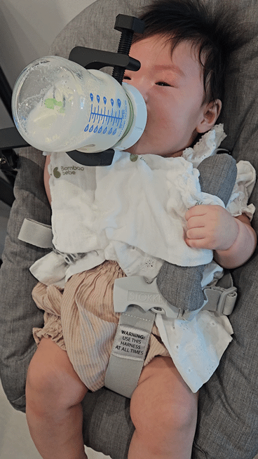 Hands-Free Baby Bottle Auto Feeder – Camera Mount