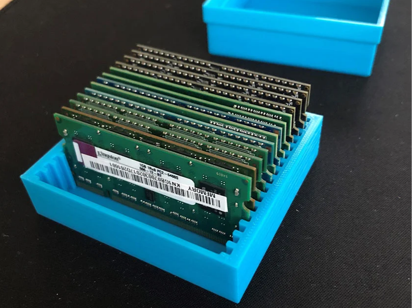 Laptop RAM DDR3 SODIMM Modules x16 Storage Box