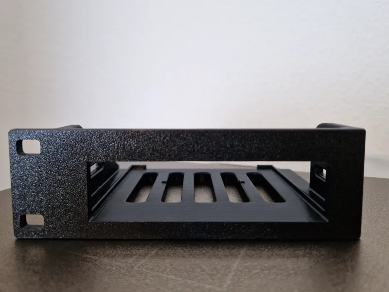 TP-SG105 Rack Mount 1U