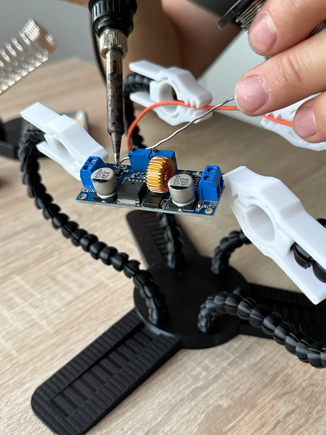 Soldering Tool Holder Flexible Arms helping hands view 4