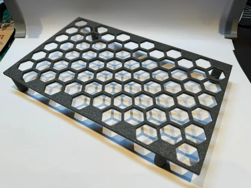 Coral Frag Holder - Propagation and Gluing