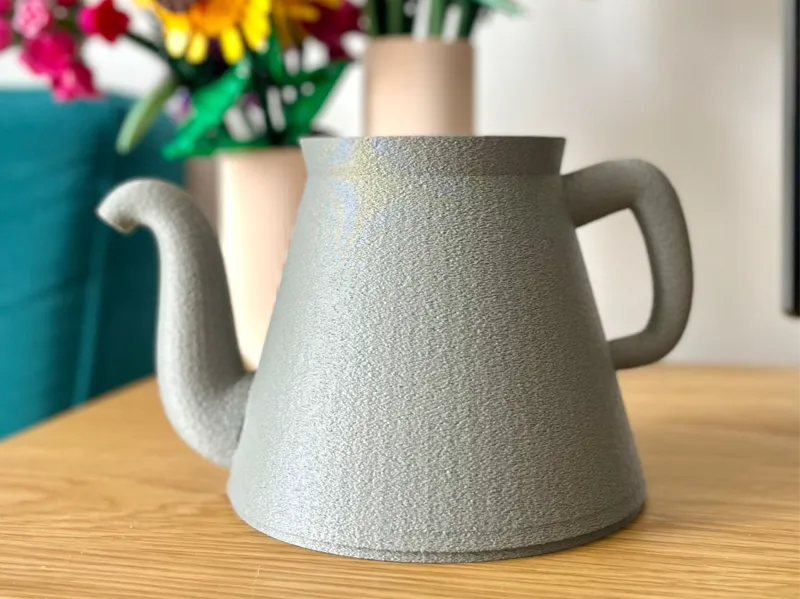 Watering can looks like a chinese / modern style