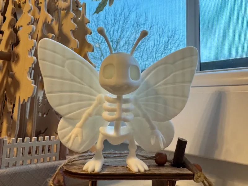 Butterfree Skeleton (Fossil Pokemon)