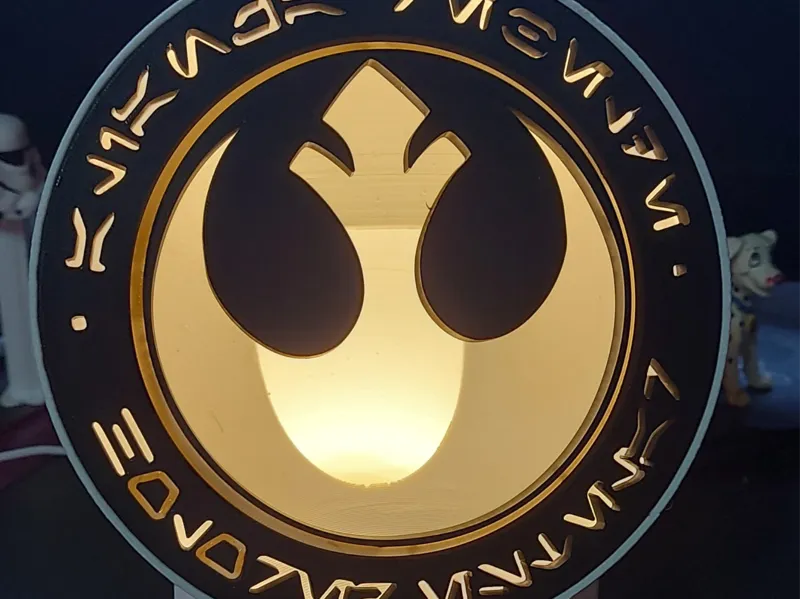 lampara star wars rebelion