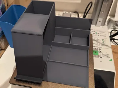 Desk organizer