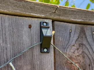 String Light / Cable Fence Screw-Mount Bracket