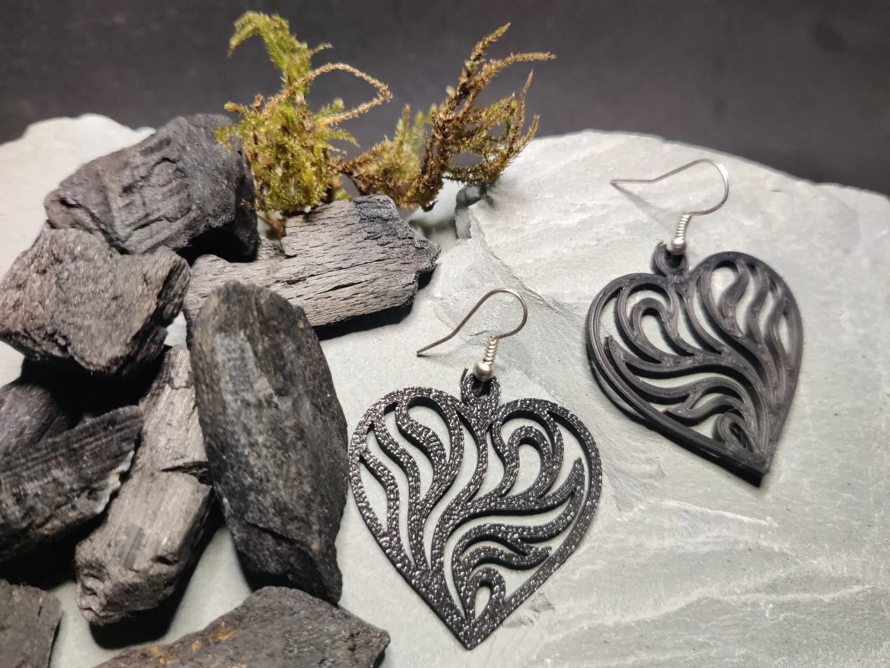 Phoenix Heart - Earring view 3