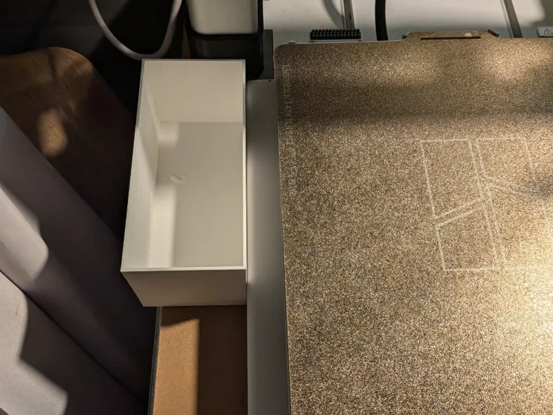 minimalist A1 poop bin