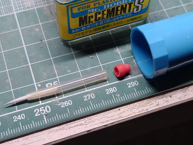 Mr.hobby glue brush attachment plastic model 
