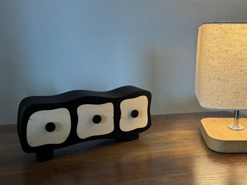 Dekoratives design mini Schränkchen breit