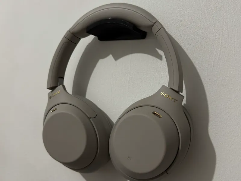 Adhesive Headphone Wall Mount