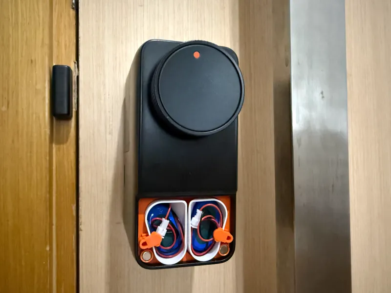 SwitchBot Lock Pro Dual Power Pack / Battery Case