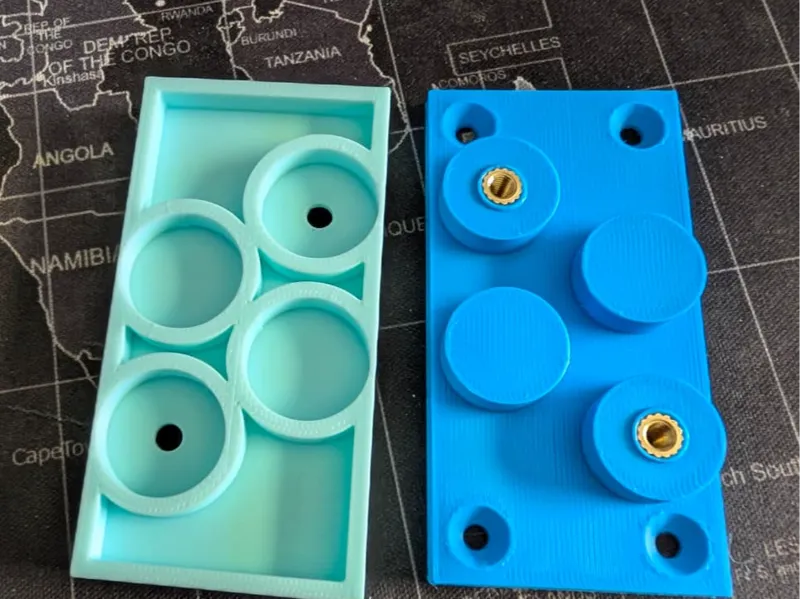 Garden mesh mount