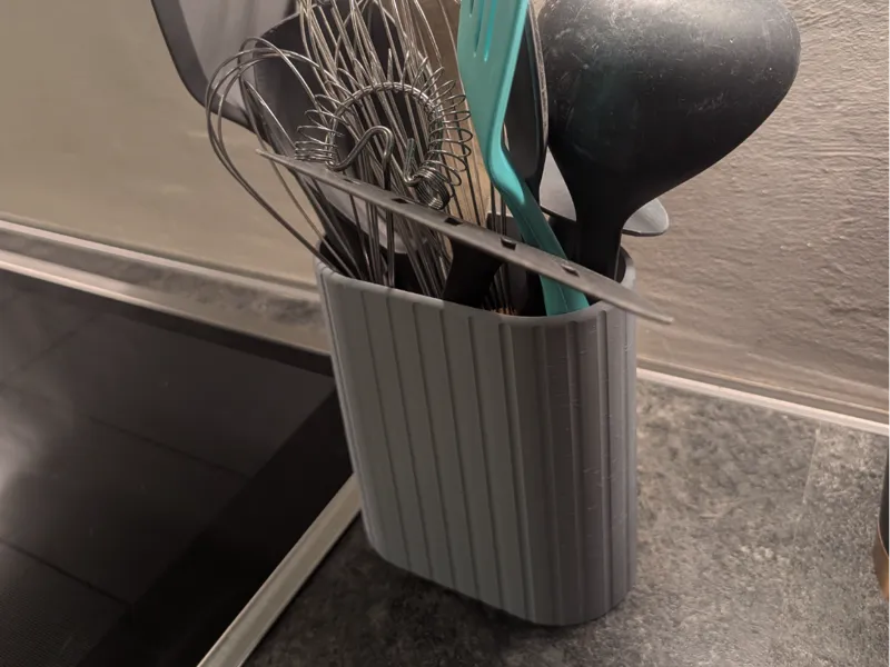 Kitchen utensil holder