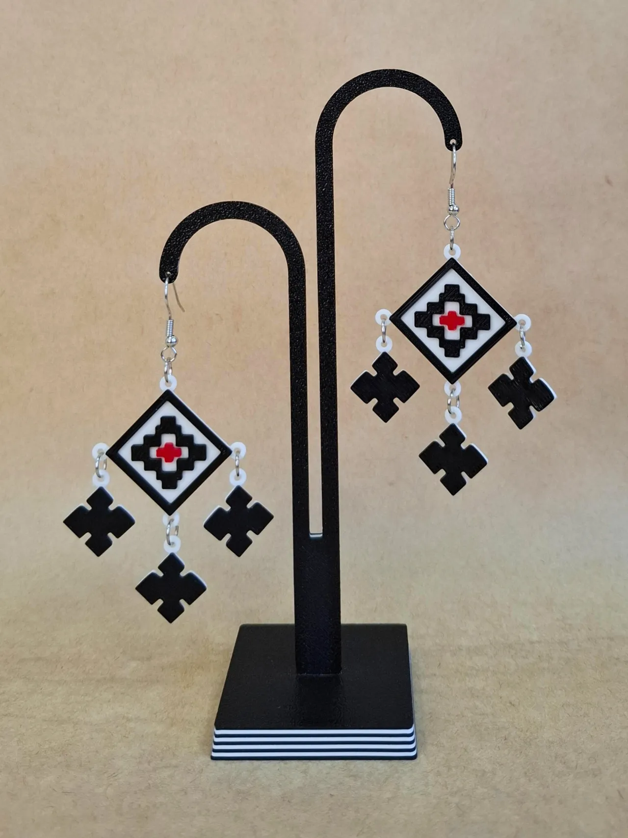 Geometric Diamond Pattern Earrings – Jewelry view 2