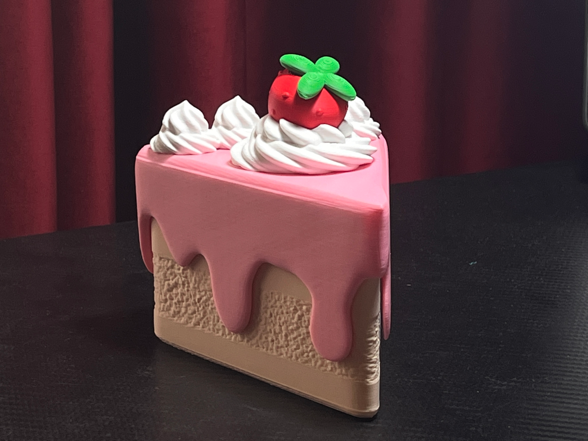 Miniatura 1 do modelo 3D 草莓蛋糕 收纳盒