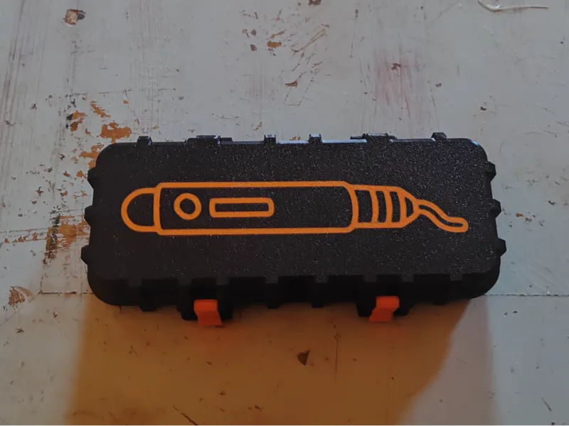 Deburring tool case with magnets and logo