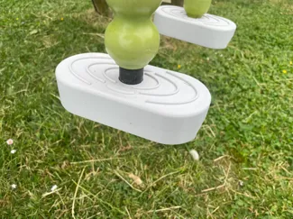 Footrest for Face-to-Face Swing by Soulet