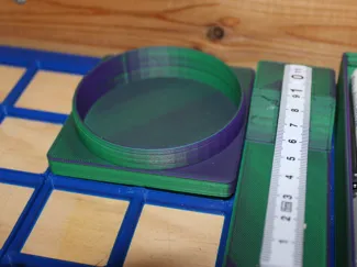 Gridfinity Tape-holder 2x2 with magnet holes