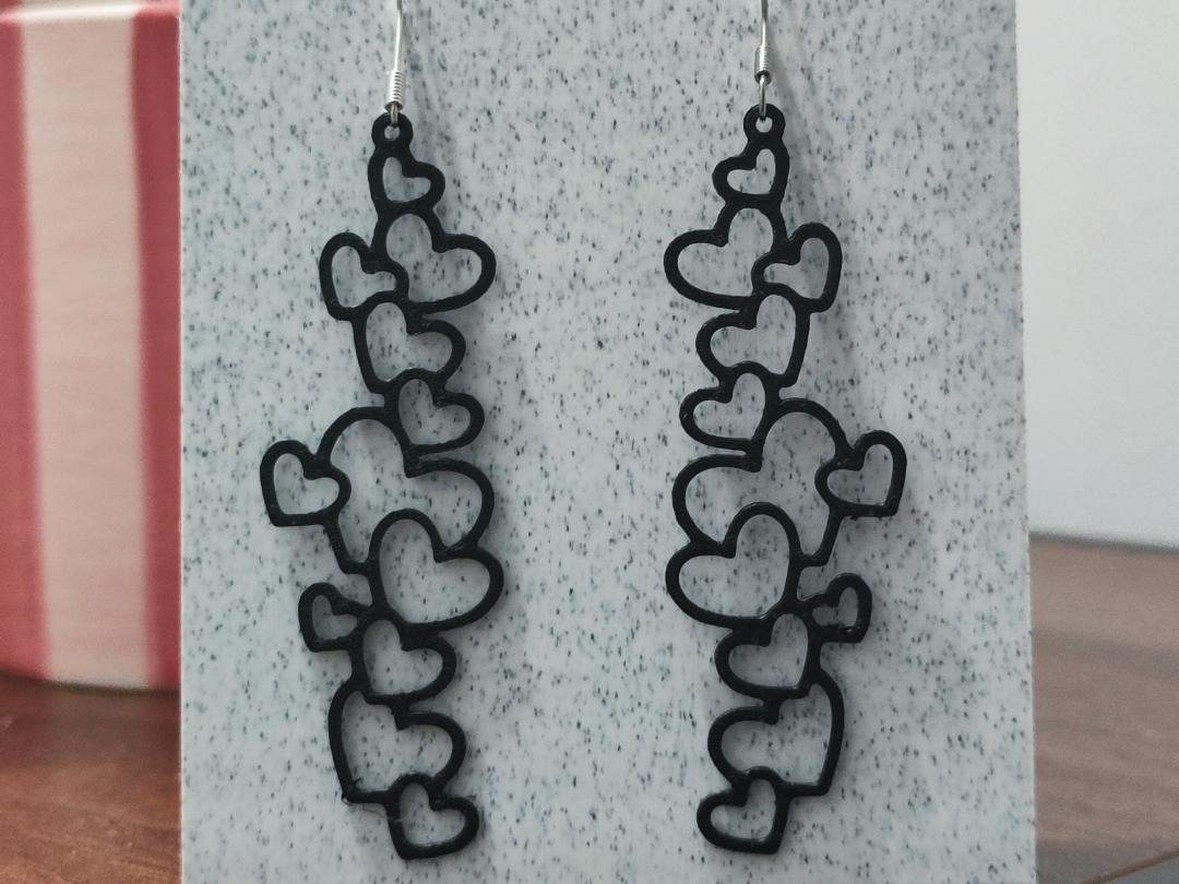 Aretes Lluvia de Corazones Silvestres