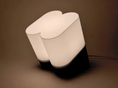 Tilted Lamp2