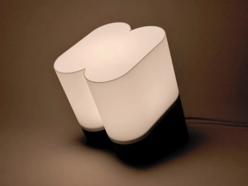 Tilted Lamp2