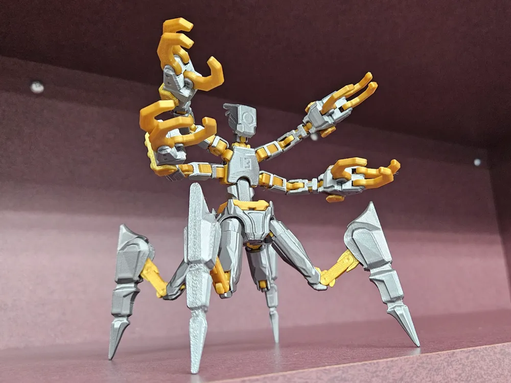 Figura decorativa: Tank: Dummy13 Gods of Gaming. Referencia del modelo original.