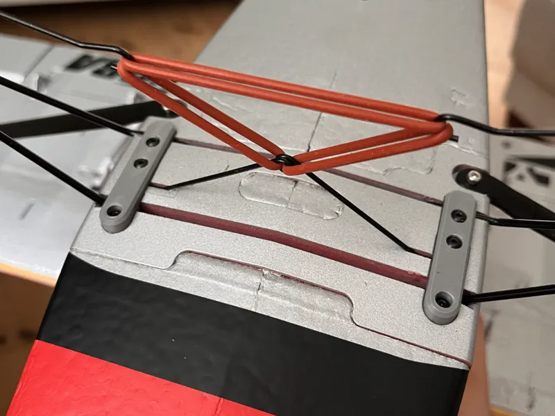Durafly Tundra Night/V2/V3 Gear Retaining Plates