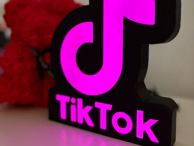 TIKTOK logo Lightbox 