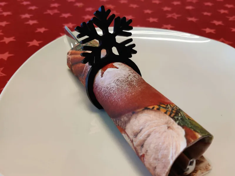 Festive Christmas Napkin Holder – Snowflake 