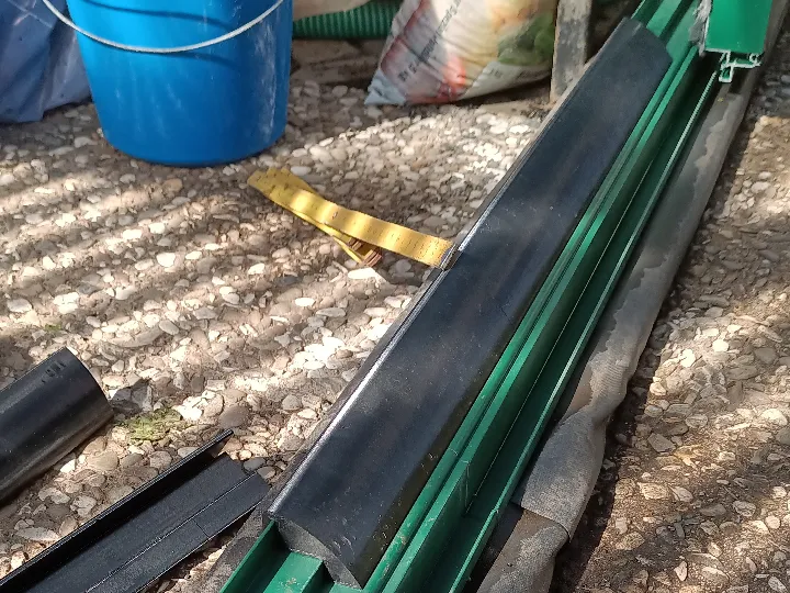 Trittschutz / Abdeckung für Gewächshaus